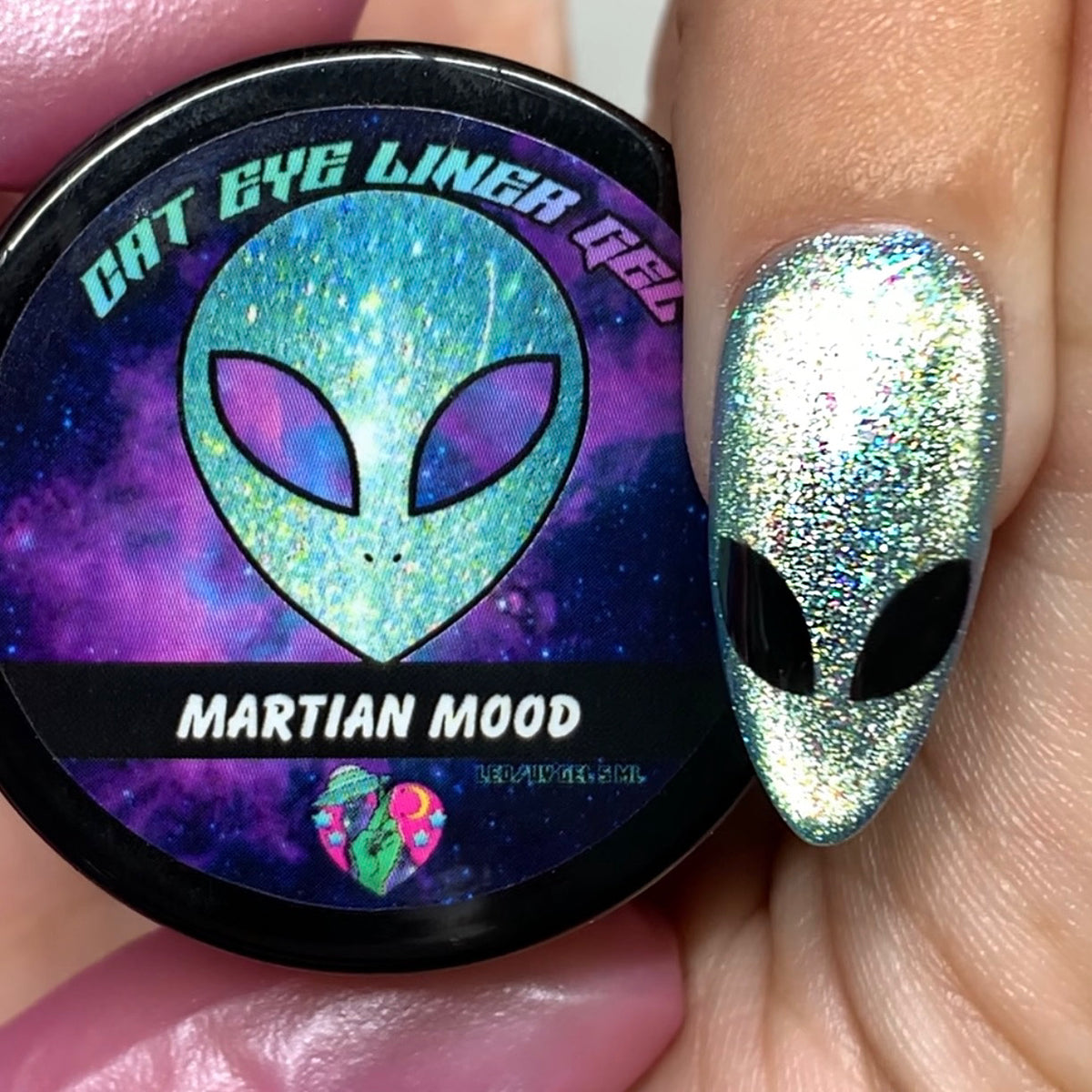 CAT EYE LINER GEL - MARTIAN MOOD