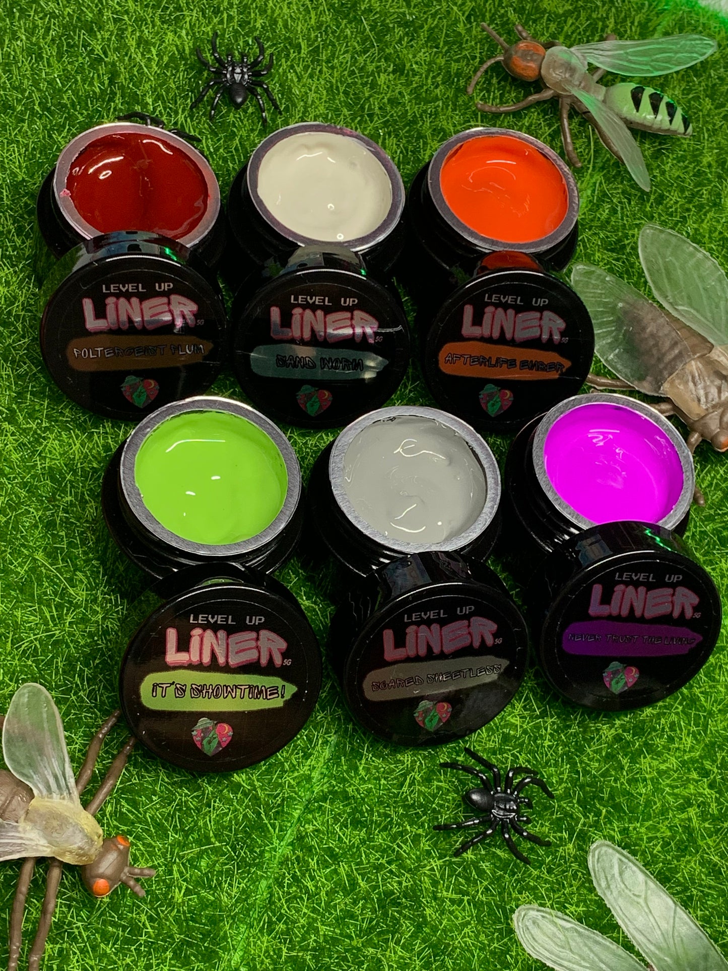 STRANGE AND UNUSUAL LINER GEL COLLECTION